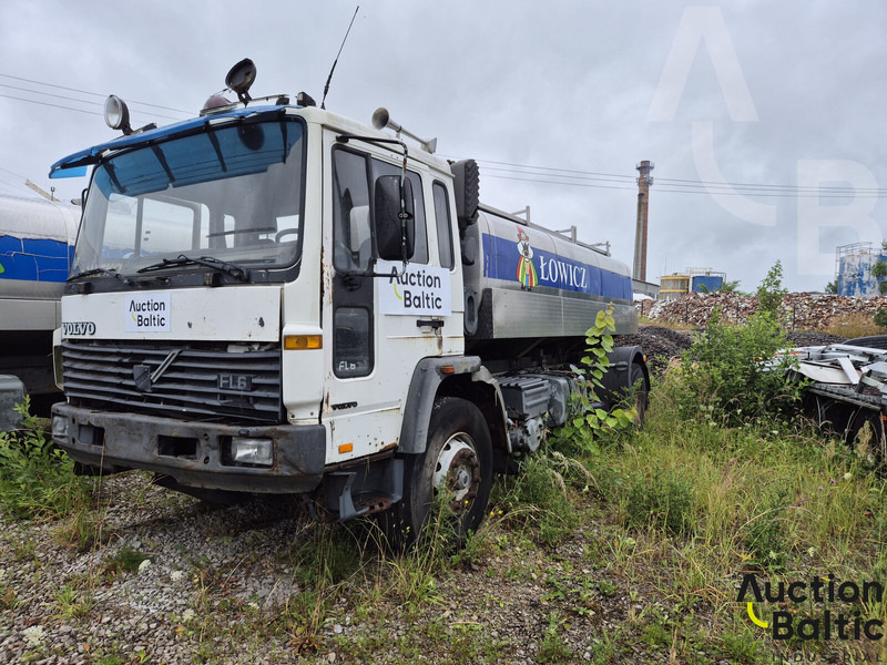 Volvo FL6 - Tankwagen: das Bild 1 Volvo FL6 - Tankwagen: das Bild 1