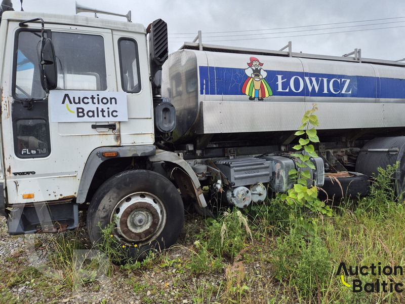 Volvo FL6 - Tankwagen: das Bild 2 Volvo FL6 - Tankwagen: das Bild 2