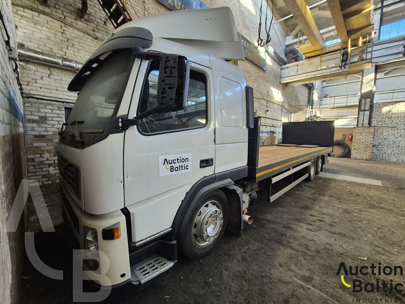 Volvo FM380 - Pritsche LKW: das Bild 2 Volvo FM380 - Pritsche LKW: das Bild 2