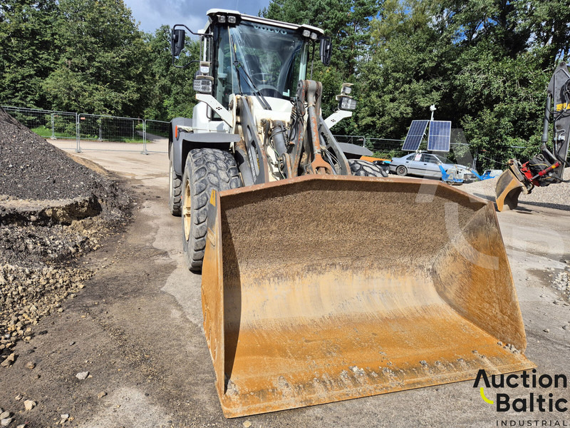 Volvo L 90 - Radlader: das Bild 2 Volvo L 90 - Radlader: das Bild 2