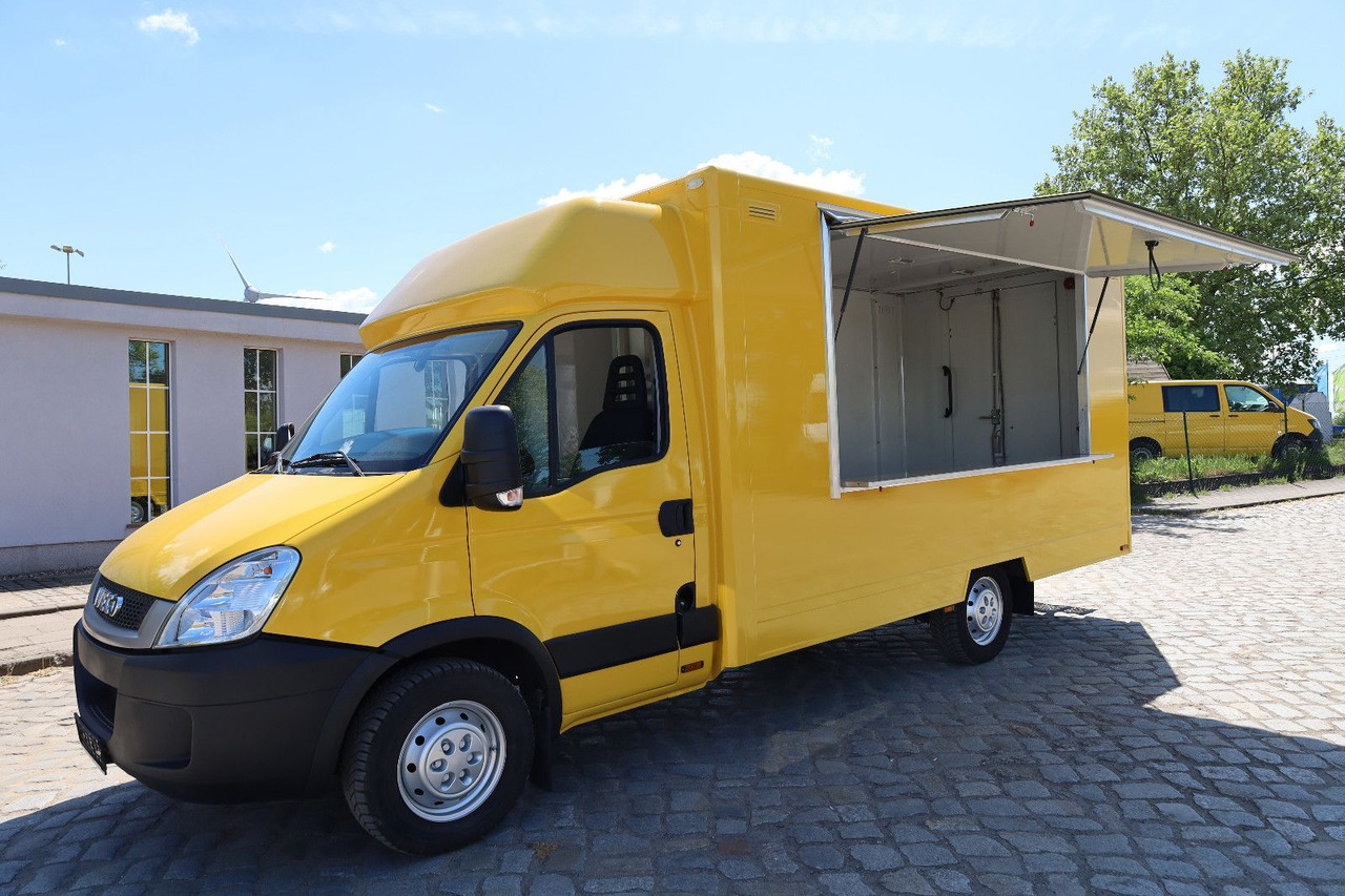 Iveco C30C/ FOODTRUCK - Koffer Transporter: das Bild 3 Iveco C30C/ FOODTRUCK - Koffer Transporter: das Bild 3