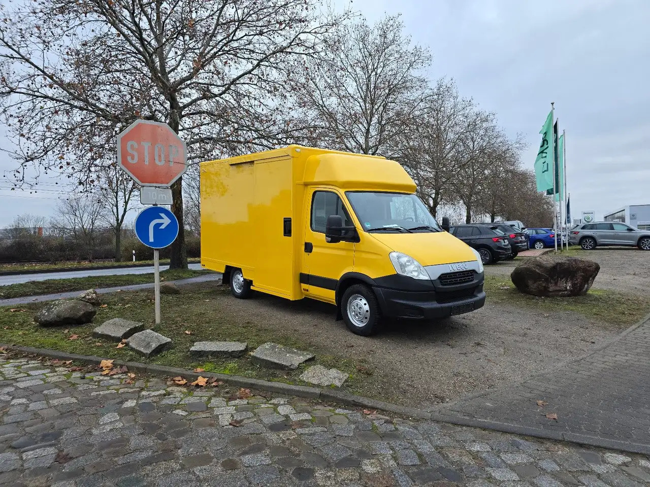 Iveco Daily/ Regalsystem/Luftfeder/KURZ/1. Hand - Koffer Transporter: das Bild 1 Iveco Daily/ Regalsystem/Luftfeder/KURZ/1. Hand - Koffer Transporter: das Bild 1
