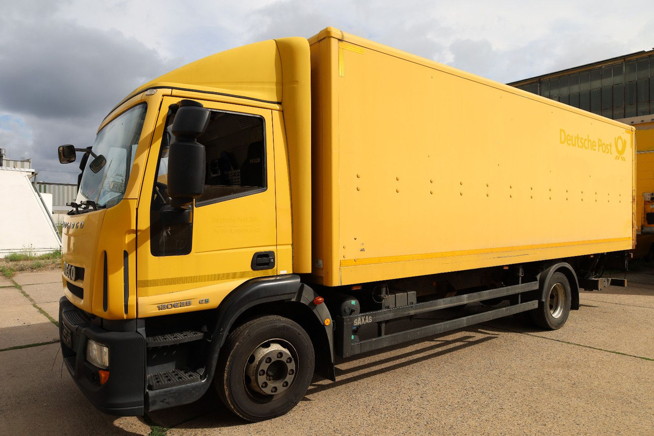 Iveco M122/Scheckheft/1. Hand/AHK - Koffer LKW: das Bild 2 Iveco M122/Scheckheft/1. Hand/AHK - Koffer LKW: das Bild 2