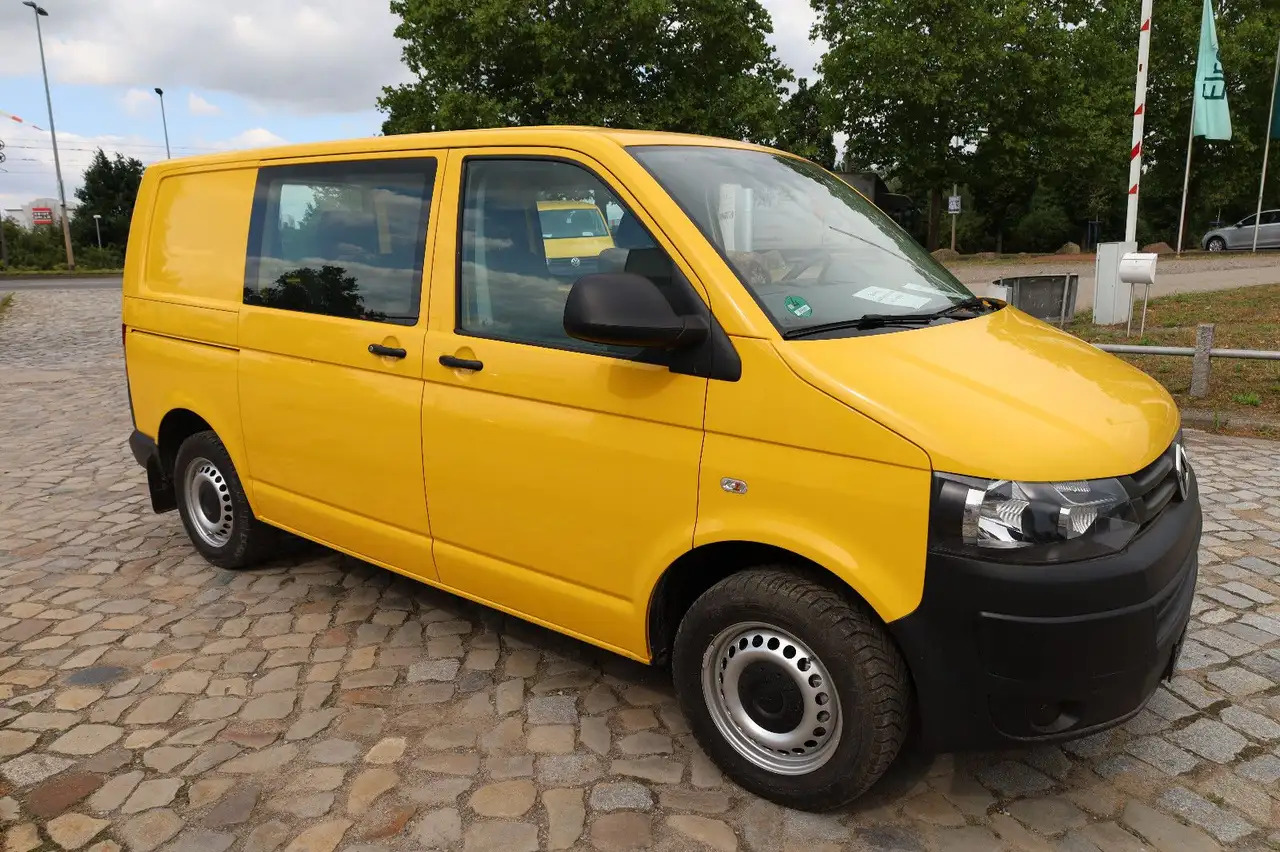 Volkswagen T5 Transporter Kasten-Kombi 2.0 TDI/EU5/5-Sitze - PKW: das Bild 4 Volkswagen T5 Transporter Kasten-Kombi 2.0 TDI/EU5/5-Sitze - PKW: das Bild 4