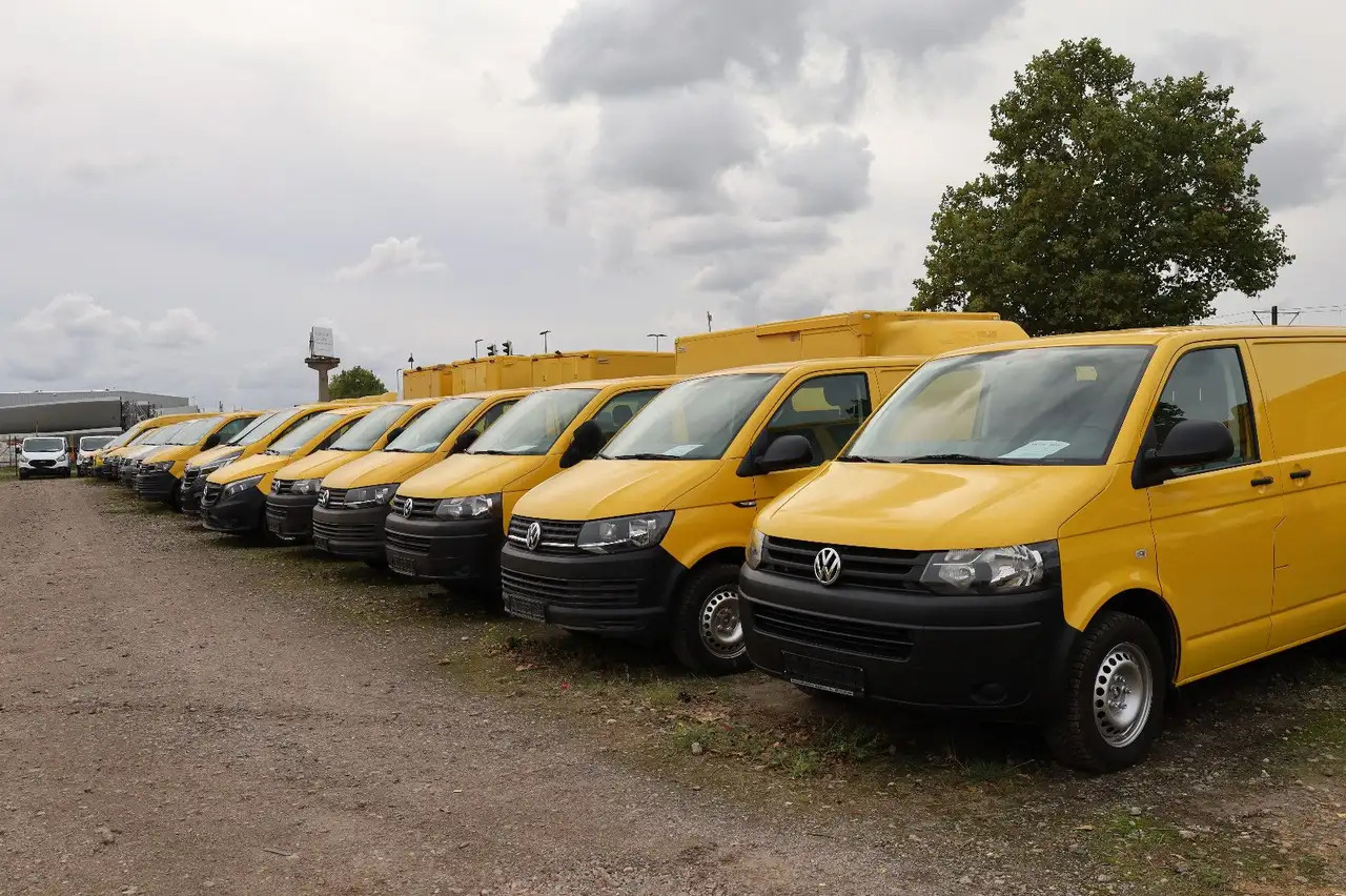 Volkswagen T5 Transporter Kasten-Kombi 2.0 TDI/EU5 - PKW: das Bild 1 Volkswagen T5 Transporter Kasten-Kombi 2.0 TDI/EU5 - PKW: das Bild 1