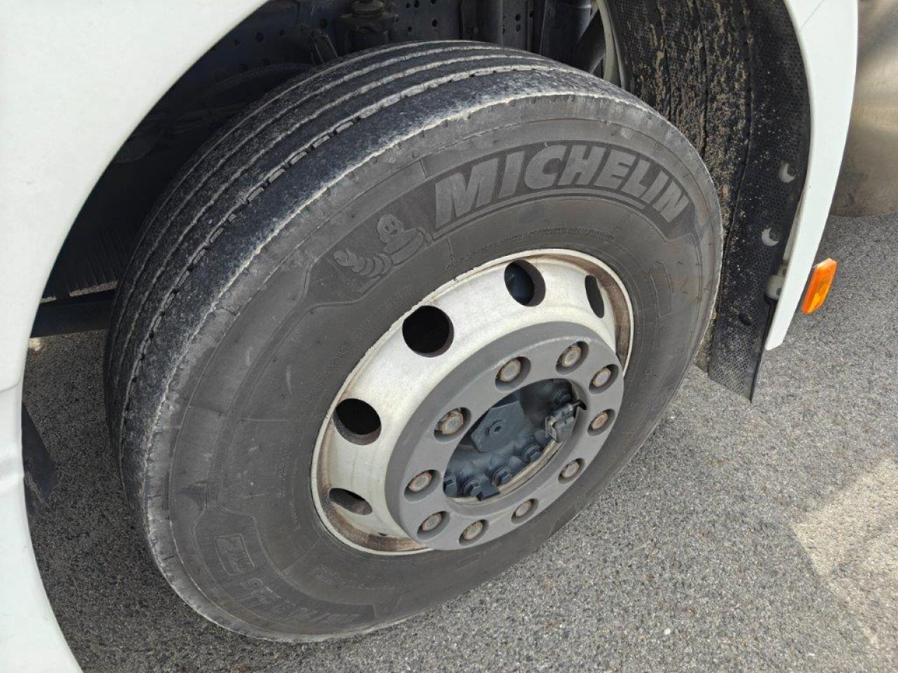 IVECO Stralis AS440S46T/PLNG Intarder Klima Luftfeder ZV - Sattelzugmaschine: das Bild 5 IVECO Stralis AS440S46T/PLNG Intarder Klima Luftfeder ZV - Sattelzugmaschine: das Bild 5