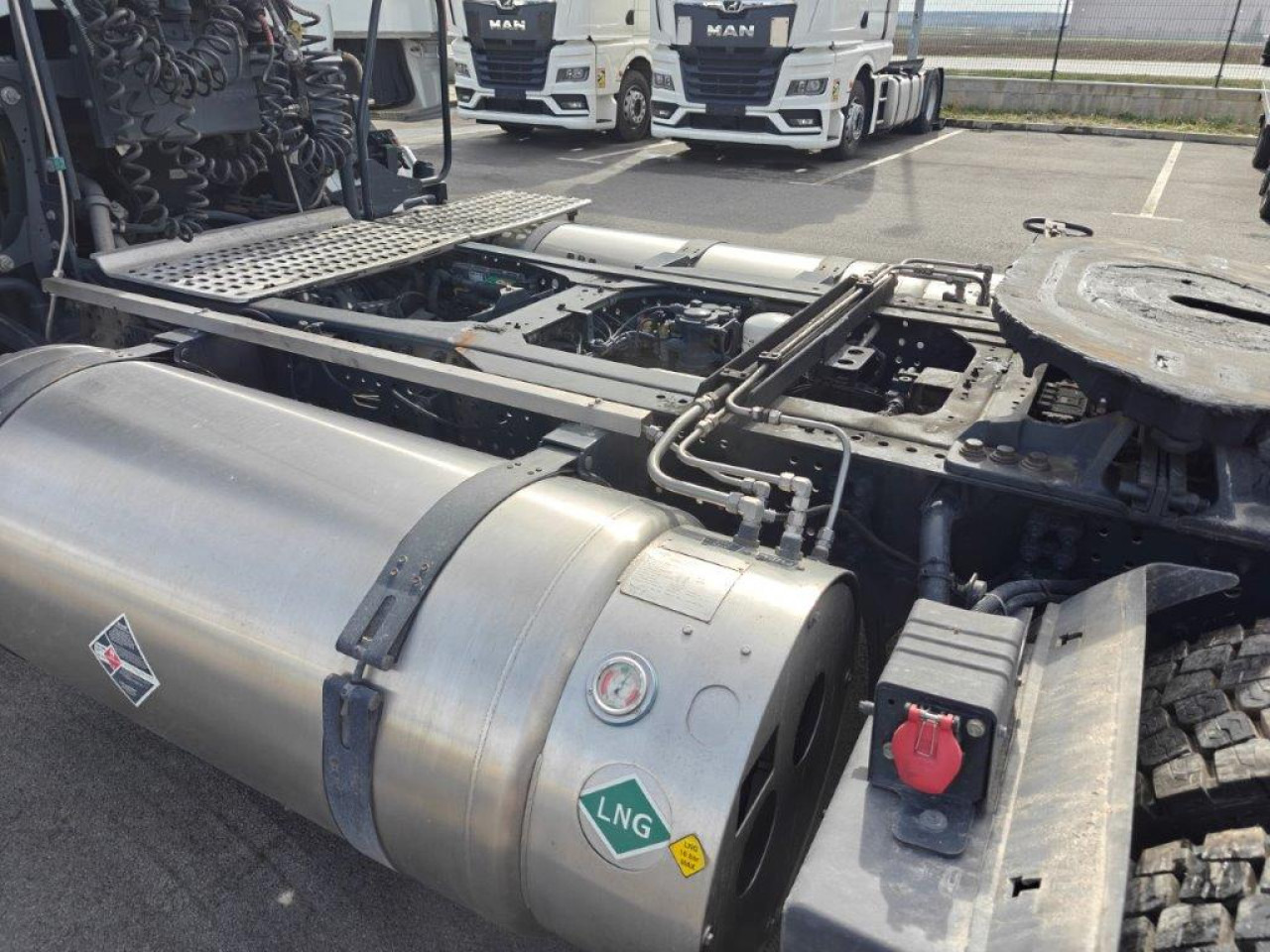 IVECO Stralis AS440S46T/PLNG Intarder Klima Luftfeder ZV - Sattelzugmaschine: das Bild 2 IVECO Stralis AS440S46T/PLNG Intarder Klima Luftfeder ZV - Sattelzugmaschine: das Bild 2