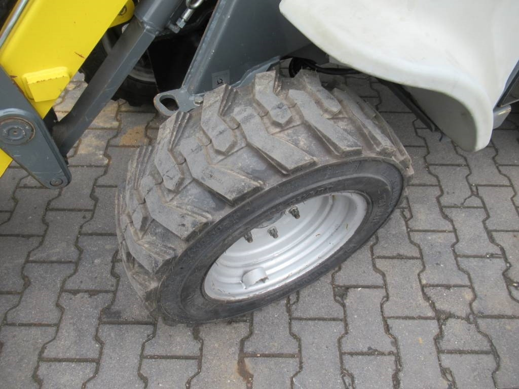 Kramer 5035 Neu Reifen neue Schaufel 33PS Motor - Radlader: das Bild 4 Kramer 5035 Neu Reifen neue Schaufel 33PS Motor - Radlader: das Bild 4