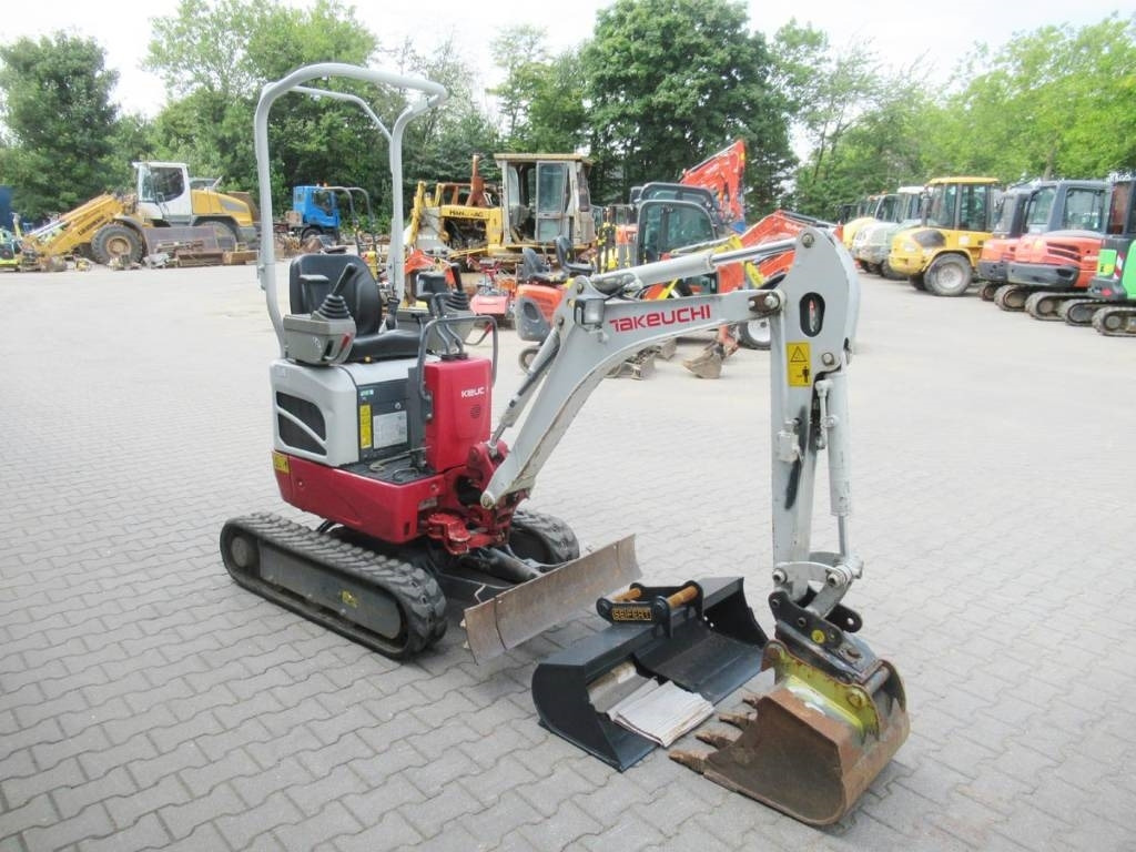 Takeuchi TB 210 R - Minibagger: das Bild 2 Takeuchi TB 210 R - Minibagger: das Bild 2