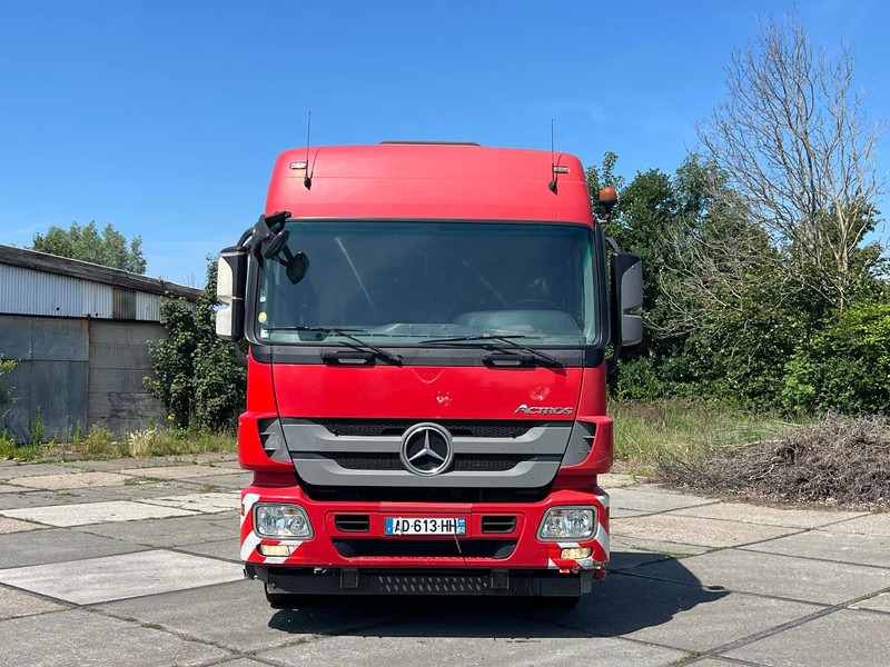 Mercedes-Benz Actros 1844 MP3 1844 - Sattelzugmaschine: das Bild 2 Mercedes-Benz Actros 1844 MP3 1844 - Sattelzugmaschine: das Bild 2