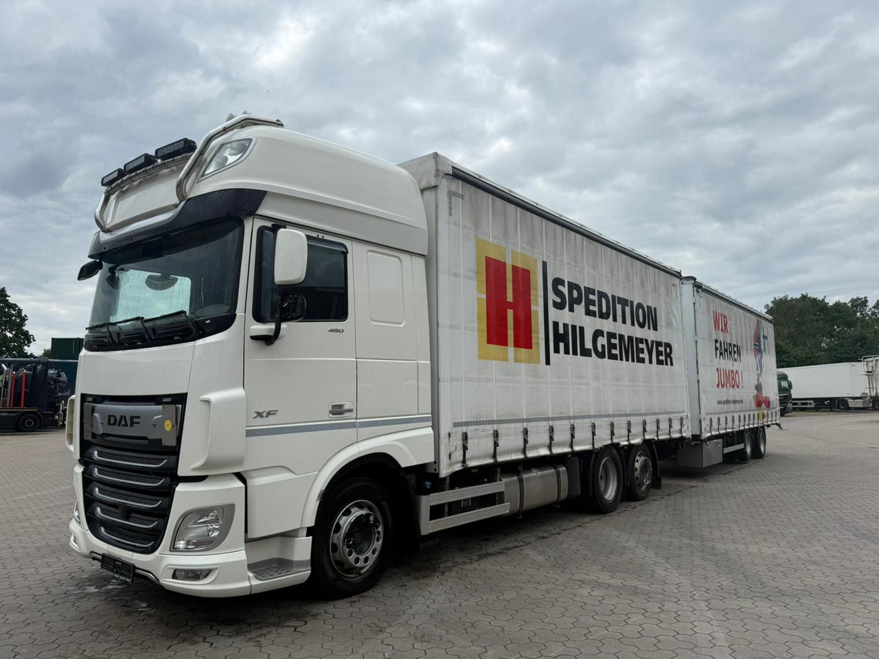 DAF XF 480 FAN LowDeck 6x2 Jumbo Inklusive Anhänger - Plane LKW: das Bild 2 DAF XF 480 FAN LowDeck 6x2 Jumbo Inklusive Anhänger - Plane LKW: das Bild 2