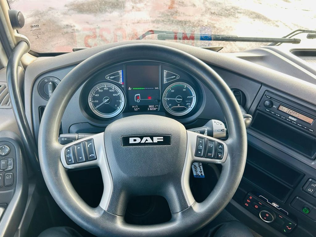 DAF XF 480 FAN LowDeck 6x2 Jumbo sehr sauber - Plane LKW: das Bild 3 DAF XF 480 FAN LowDeck 6x2 Jumbo sehr sauber - Plane LKW: das Bild 3