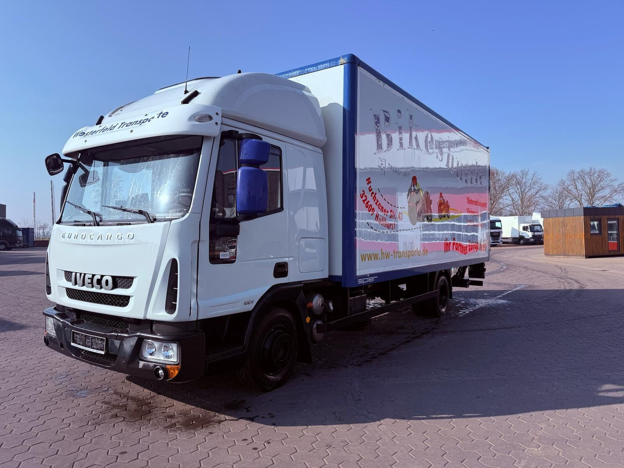 Iveco EEV 80E22 EuroCargo Koffer mit Ladebordwand 1T - Koffer Transporter: das Bild 2 Iveco EEV 80E22 EuroCargo Koffer mit Ladebordwand 1T - Koffer Transporter: das Bild 2
