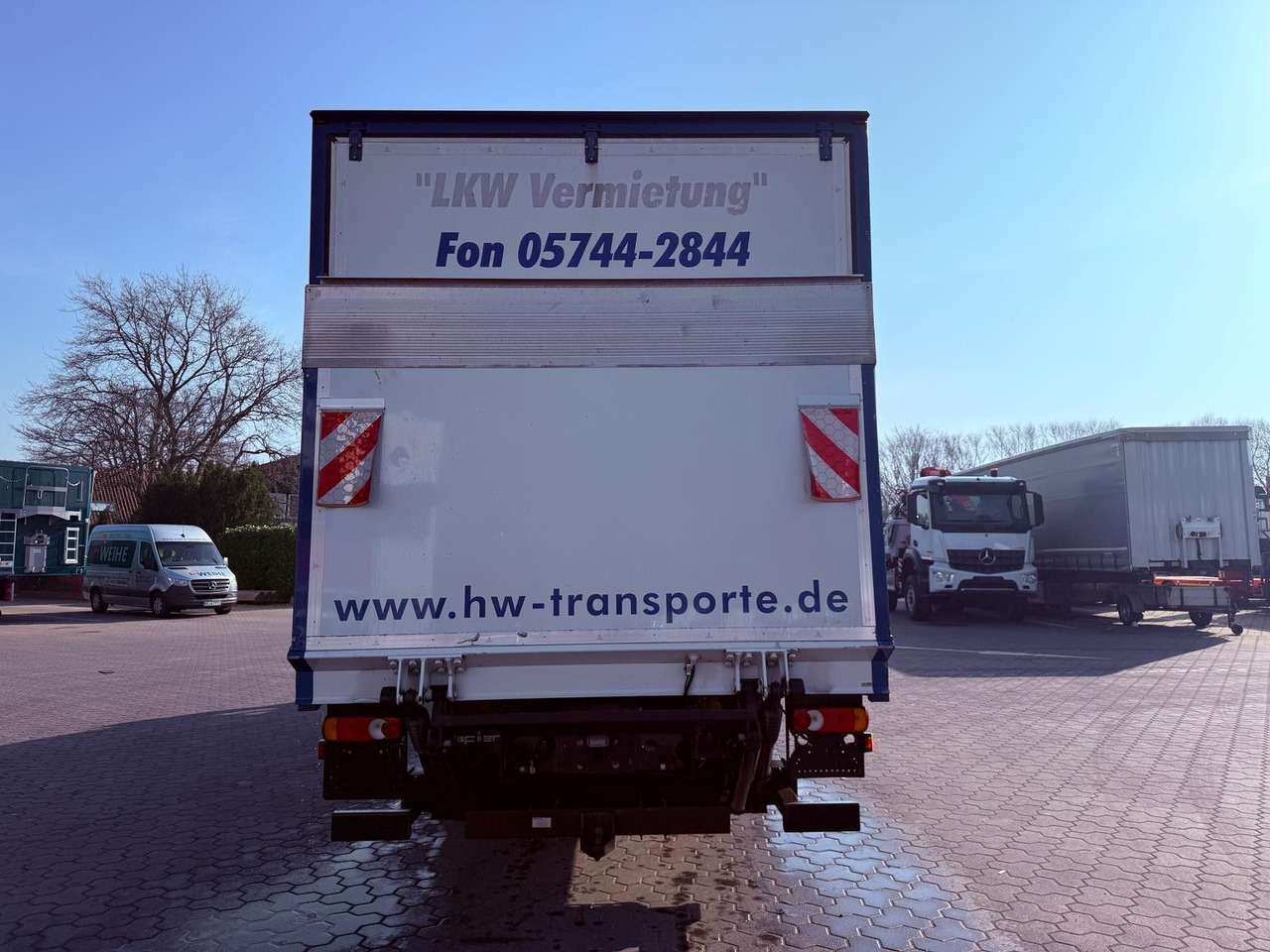 Iveco EEV 80E22 EuroCargo Koffer mit Ladebordwand 1T - Koffer Transporter: das Bild 5 Iveco EEV 80E22 EuroCargo Koffer mit Ladebordwand 1T - Koffer Transporter: das Bild 5