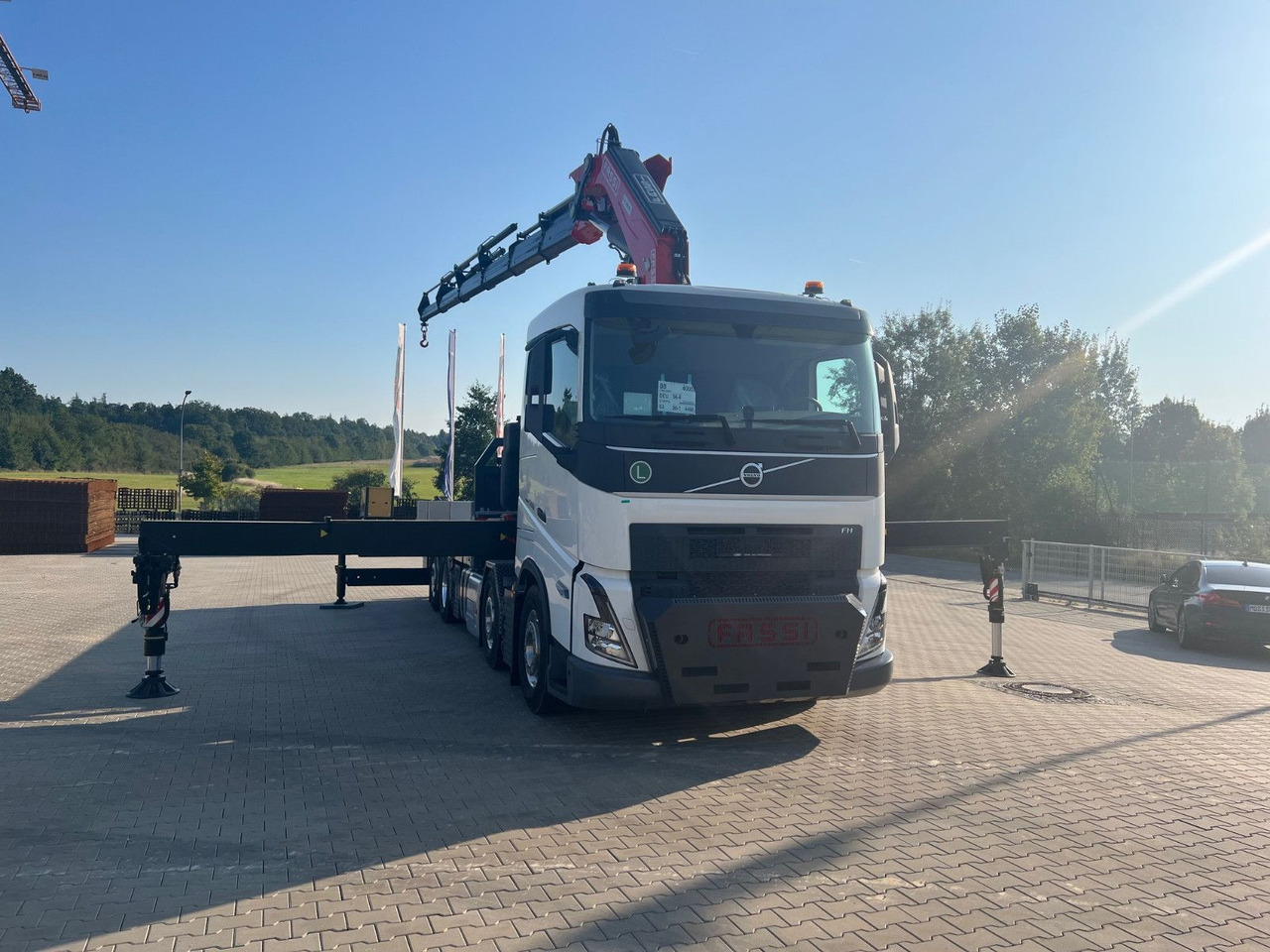 Volvo FH 500 8x2 Kran F710 RA2.26 - LKW, Autokran: das Bild 2 Volvo FH 500 8x2 Kran F710 RA2.26 - LKW, Autokran: das Bild 2