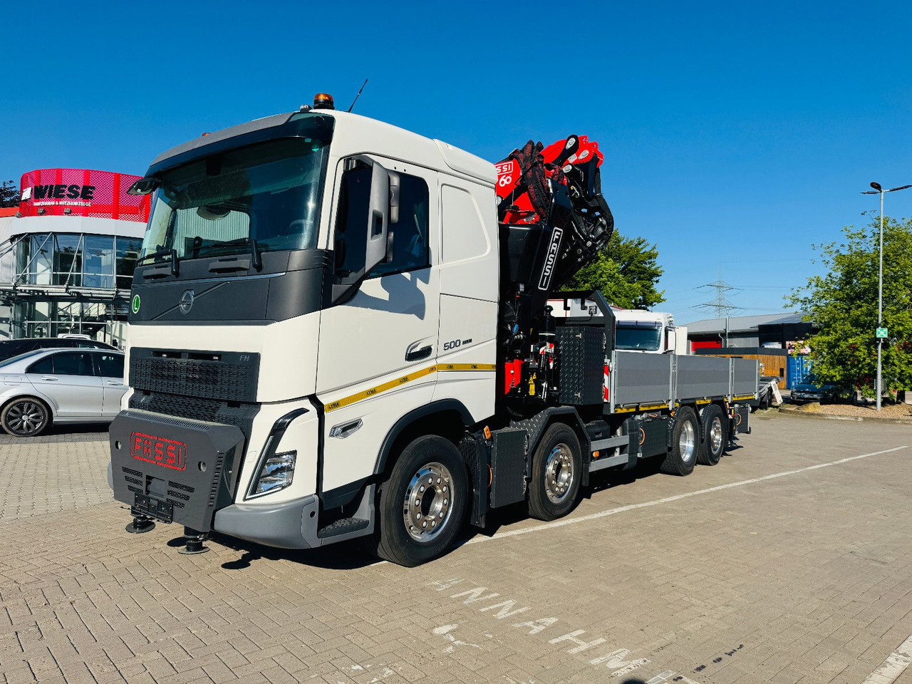 Volvo FH 500 8x2 mit F710RA.2.27 L426 und V20 Winde - LKW, Autokran: das Bild 1 Volvo FH 500 8x2 mit F710RA.2.27 L426 und V20 Winde - LKW, Autokran: das Bild 1
