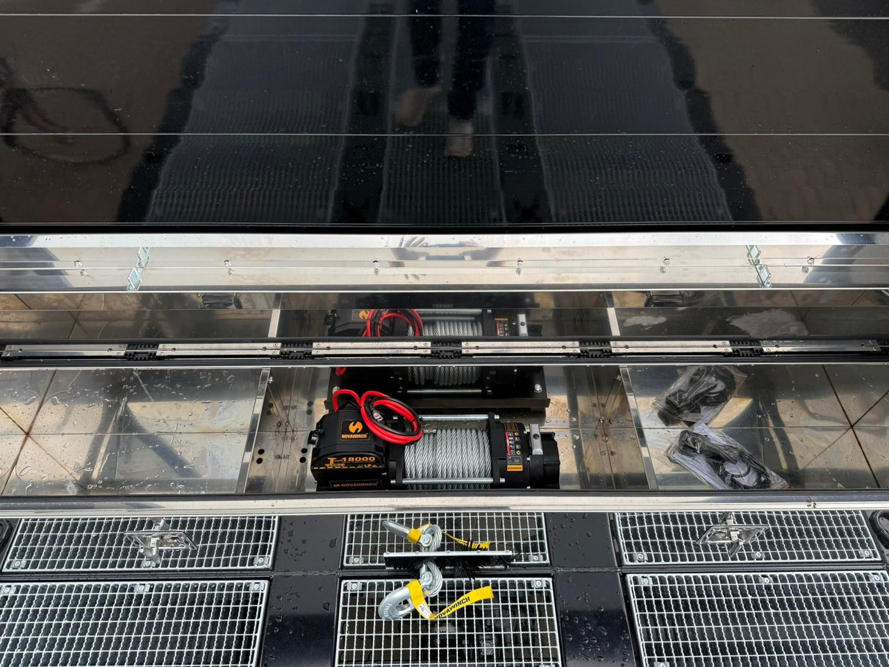 Leasing für Mercedes-Benz Actros mit Rampen, Maschinentransporter Mercedes-Benz Actros mit Rampen, Maschinentransporter: das Bild 8 Leasing für Mercedes-Benz Actros mit Rampen, Maschinentransporter Mercedes-Benz Actros mit Rampen, Maschinentransporter: das Bild 8