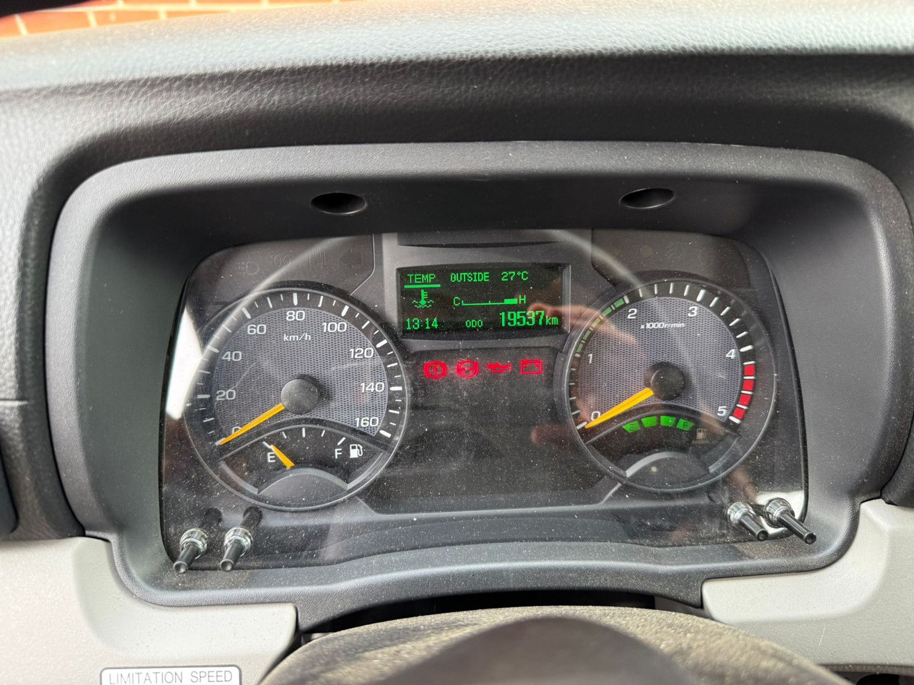 Pritsche Transporter Mitsubishi Fuso Canter  7C18 Arbeitsbühnentransporter: das Bild 9