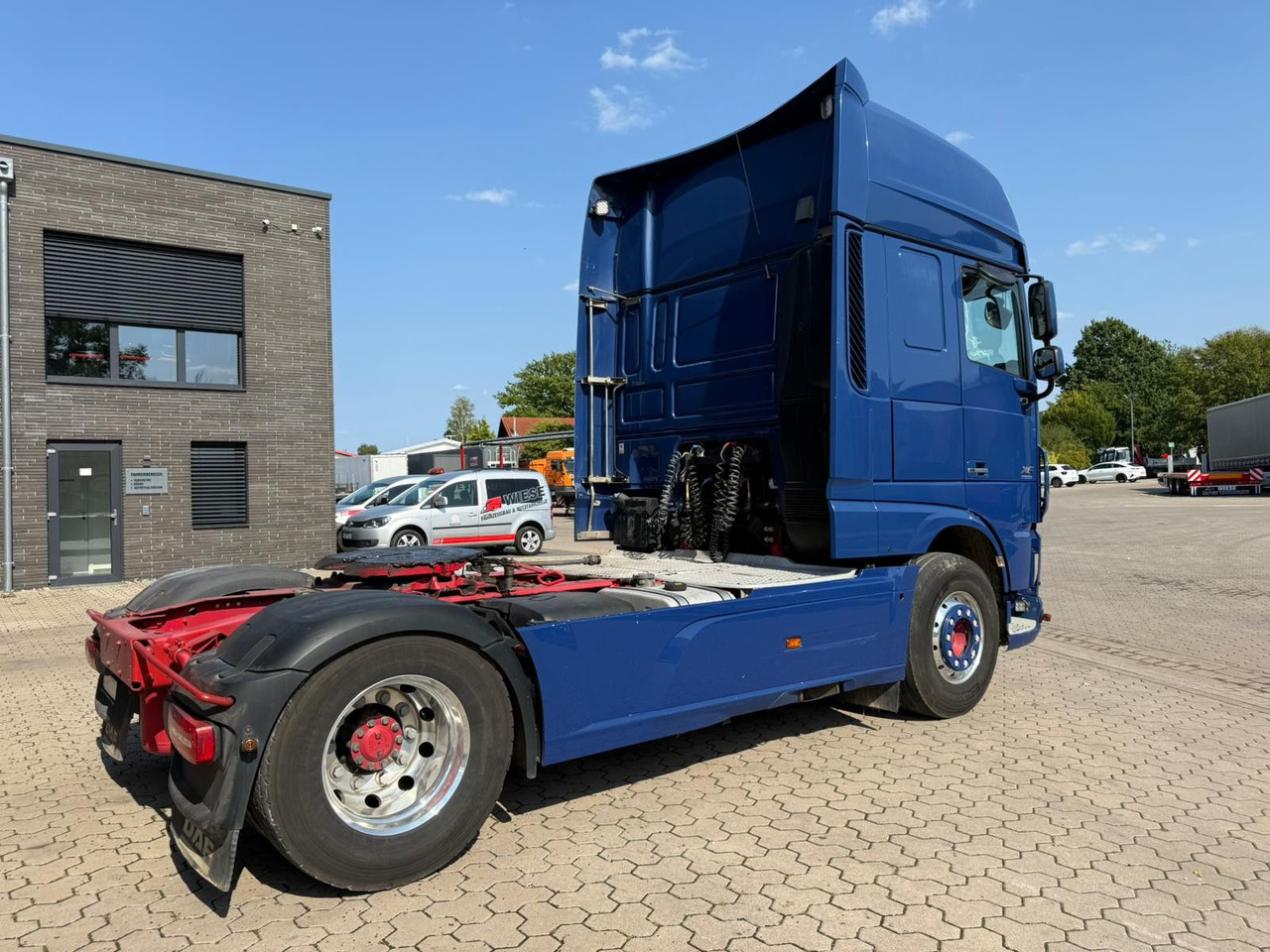 DAF XF 450 FT Hydraulik Alu Felgen - Sattelzugmaschine: das Bild 3 DAF XF 450 FT Hydraulik Alu Felgen - Sattelzugmaschine: das Bild 3