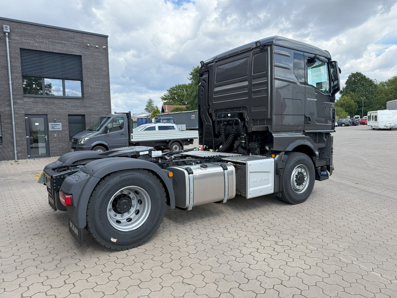 MAN TGX 18.480 4x4H HydroDrive mit Hydraulik - Sattelzugmaschine: das Bild 3 MAN TGX 18.480 4x4H HydroDrive mit Hydraulik - Sattelzugmaschine: das Bild 3