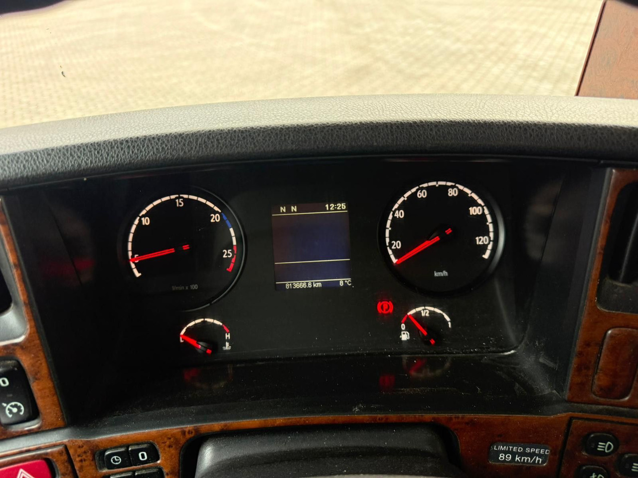 Sattelzugmaschine Scania R620 6x2/4 Highline V8 Power: das Bild 15 Sattelzugmaschine Scania R620 6x2/4 Highline V8 Power: das Bild 15