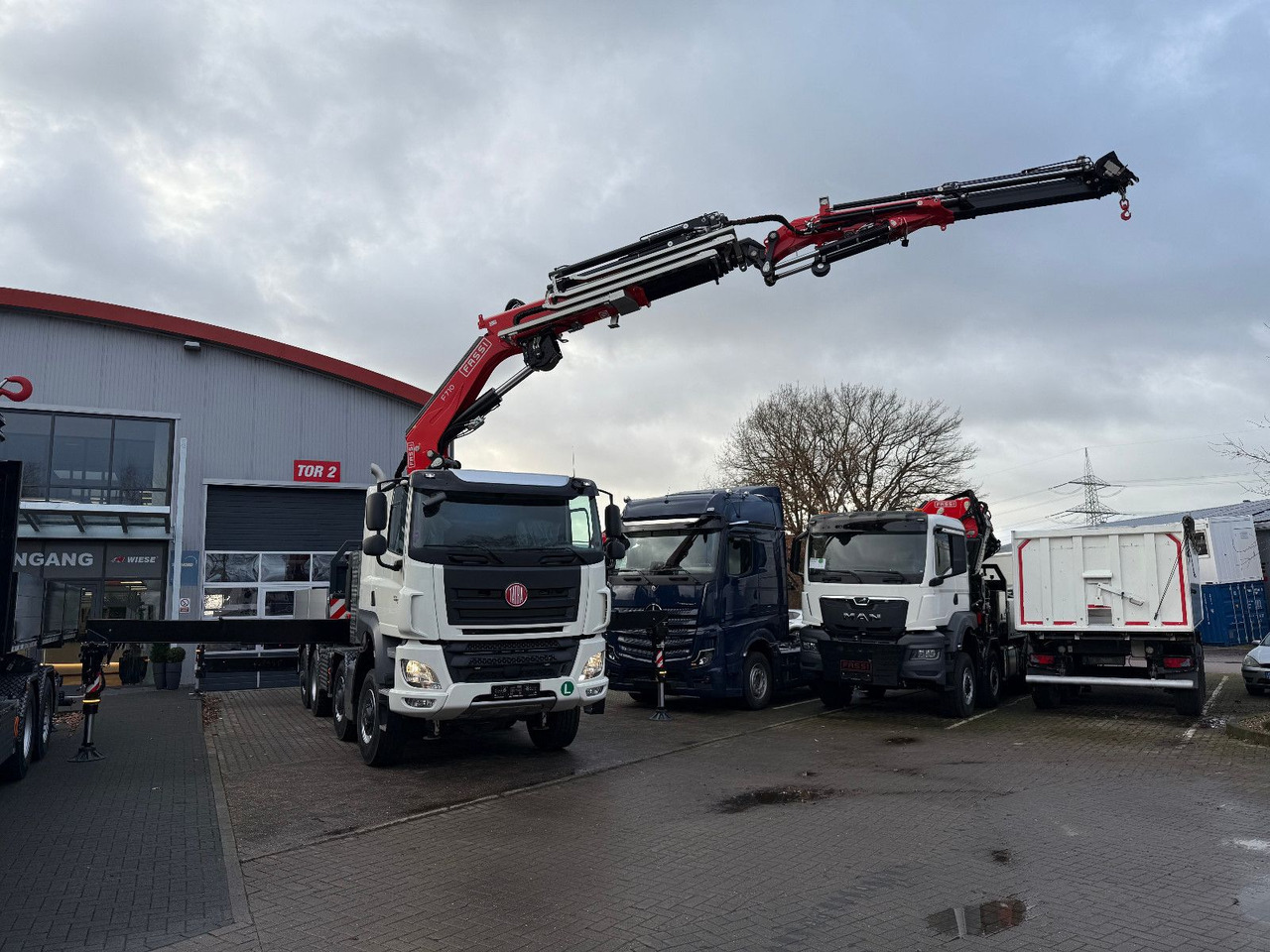 Tatra 41.500 8x8 Phoenix Fassi F710 Kran - Pritsche LKW, Autokran: das Bild 5 Tatra 41.500 8x8 Phoenix Fassi F710 Kran - Pritsche LKW, Autokran: das Bild 5