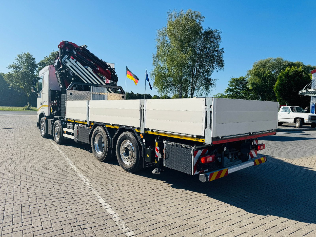 Volvo FH 500 8x2 mit F710RA.2.27 L426 und V20 Winde - Autokran: das Bild 5 Volvo FH 500 8x2 mit F710RA.2.27 L426 und V20 Winde - Autokran: das Bild 5