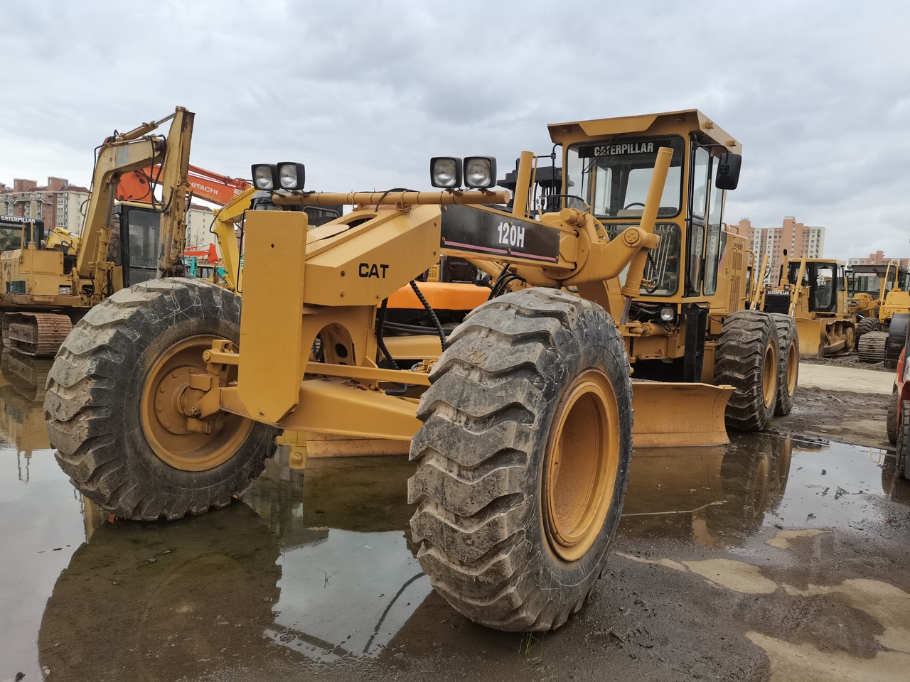 CATERPILLAR 120H - Grader: das Bild 1 CATERPILLAR 120H - Grader: das Bild 1