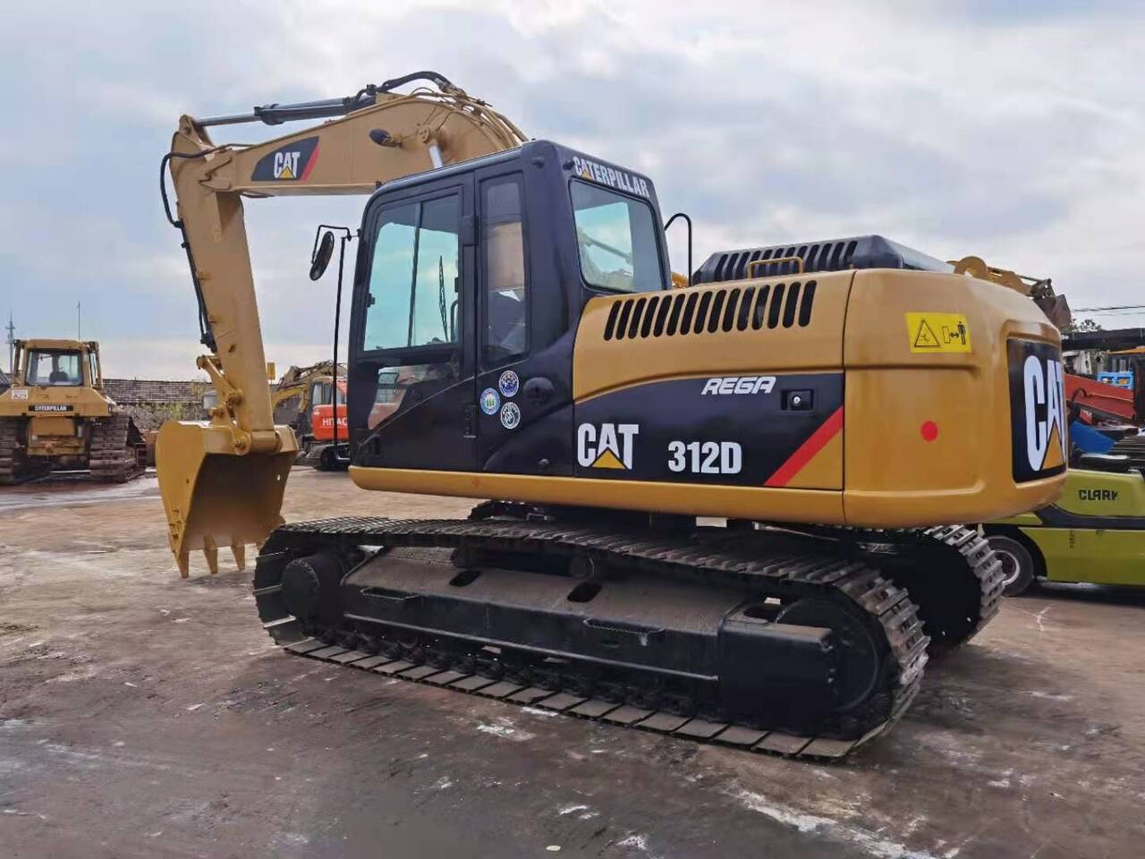 CATERPILLAR 312D - Kettenbagger: das Bild 1 CATERPILLAR 312D - Kettenbagger: das Bild 1