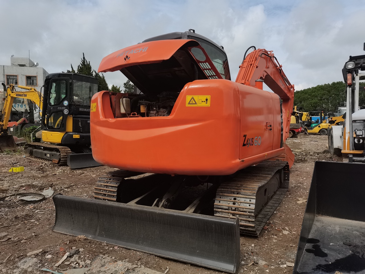HITACHI ZX60-6 - Kettenbagger: das Bild 3 HITACHI ZX60-6 - Kettenbagger: das Bild 3