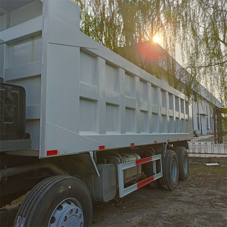 Kipper HOWO 8x4 371hp-White -tipper: das Bild 8