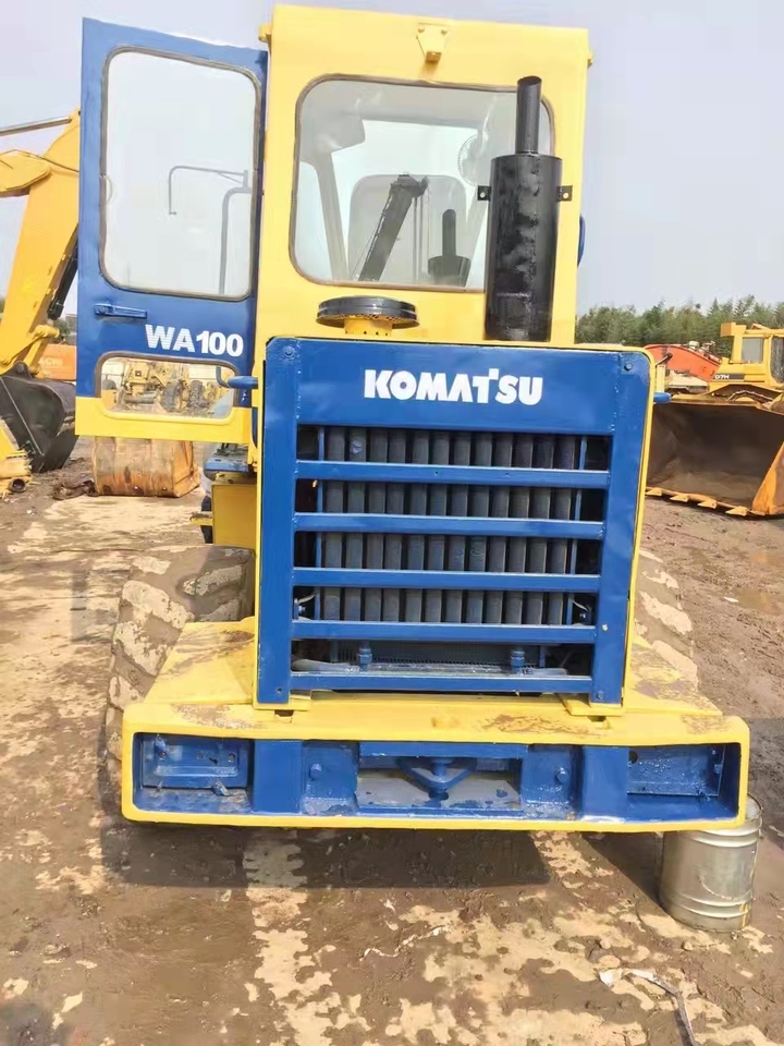 KOMATSU WA100 - Radlader: das Bild 4 KOMATSU WA100 - Radlader: das Bild 4