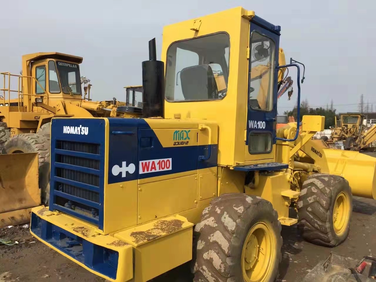 KOMATSU WA100 - Radlader: das Bild 3 KOMATSU WA100 - Radlader: das Bild 3