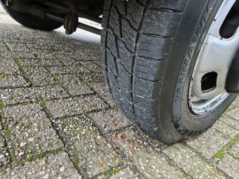 Pritsche Transporter Iveco Daily 50C18 Pritsche 3.0D Euro 6 Hi-Matic GVW 3500 kg: das Bild 16