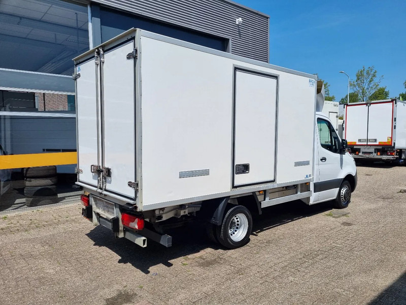 Mercedes-Benz Sprinter 519 CDI 3.0 V6 KUHLKOFFER ATP TK V300MAX ST230V +20C / -20C - Kühltransporter: das Bild 2 Mercedes-Benz Sprinter 519 CDI 3.0 V6 KUHLKOFFER ATP TK V300MAX ST230V +20C / -20C - Kühltransporter: das Bild 2