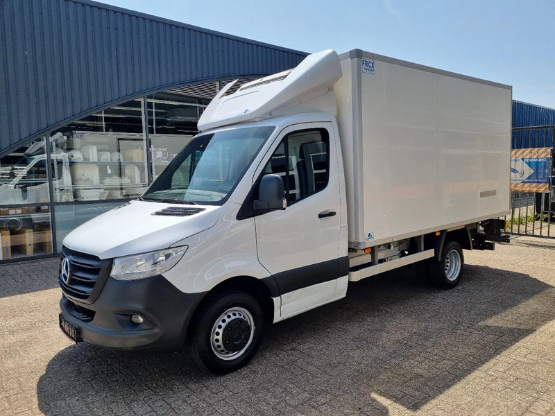 Mercedes-Benz Sprinter 519 CDI 3.0 V6 KUHLKOFFER ATP TK V300MAX ST230V +20C / -20C - Kühltransporter: das Bild 4 Mercedes-Benz Sprinter 519 CDI 3.0 V6 KUHLKOFFER ATP TK V300MAX ST230V +20C / -20C - Kühltransporter: das Bild 4