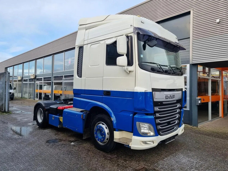 DAF XF 106.440 EURO 6/ Intarder/ Webasto/ ADR / Klima - Sattelzugmaschine: das Bild 1 DAF XF 106.440 EURO 6/ Intarder/ Webasto/ ADR / Klima - Sattelzugmaschine: das Bild 1