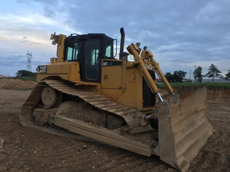 Caterpillar D6T LGP - Bulldozer: das Bild 2 Caterpillar D6T LGP - Bulldozer: das Bild 2