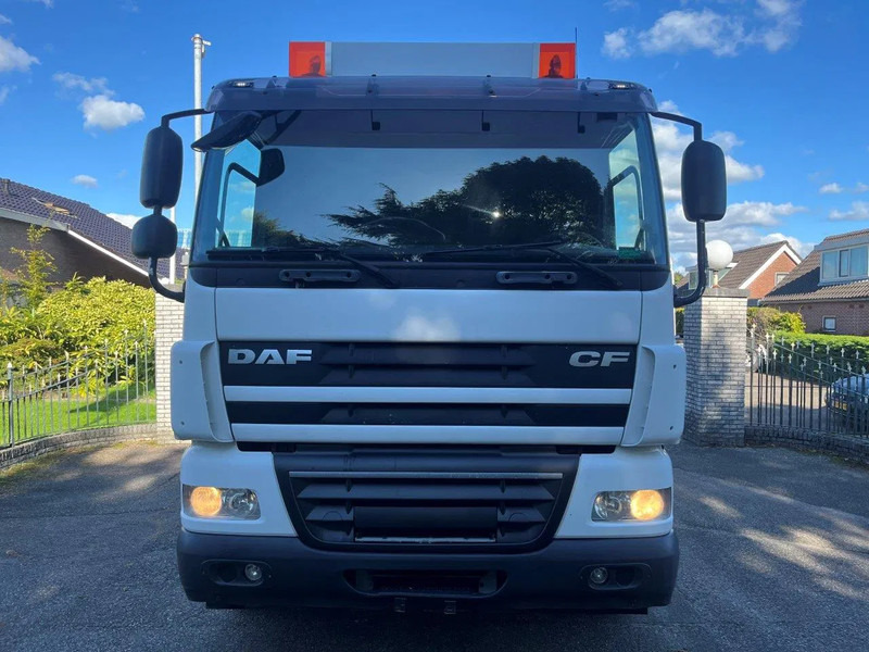 DAF 85.360 8X2 SINGLE CAB CHASSIS - Fahrgestell LKW: das Bild 2 DAF 85.360 8X2 SINGLE CAB CHASSIS - Fahrgestell LKW: das Bild 2