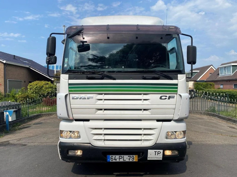 DAF CF 85.430 85CF 430 8x2 MANUAL EURO 3 - Plane LKW: das Bild 2 DAF CF 85.430 85CF 430 8x2 MANUAL EURO 3 - Plane LKW: das Bild 2