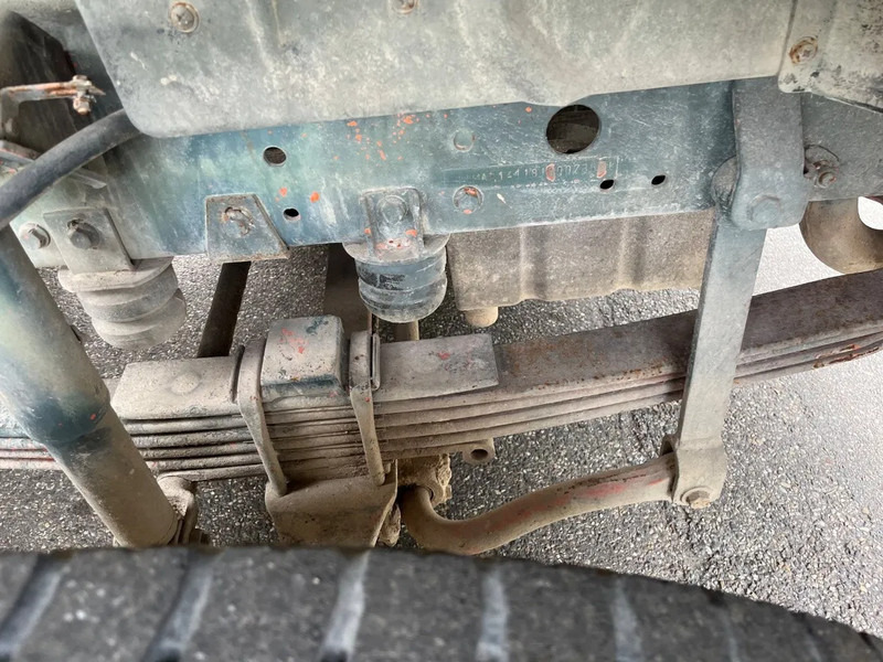 Fahrmischer MAN 35.302 8x4 FULL STEEL SPRING MANUAL ZF GEARBOX !!! 6 CILINDER !!!: das Bild 6