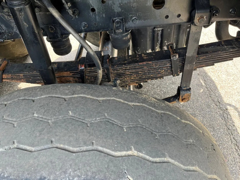 MAN 35.372 35 302 8X6 KIPPER MANUAL ZF GEARBOX FULL STEEL SPRING - Kipper: das Bild 5 MAN 35.372 35 302 8X6 KIPPER MANUAL ZF GEARBOX FULL STEEL SPRING - Kipper: das Bild 5