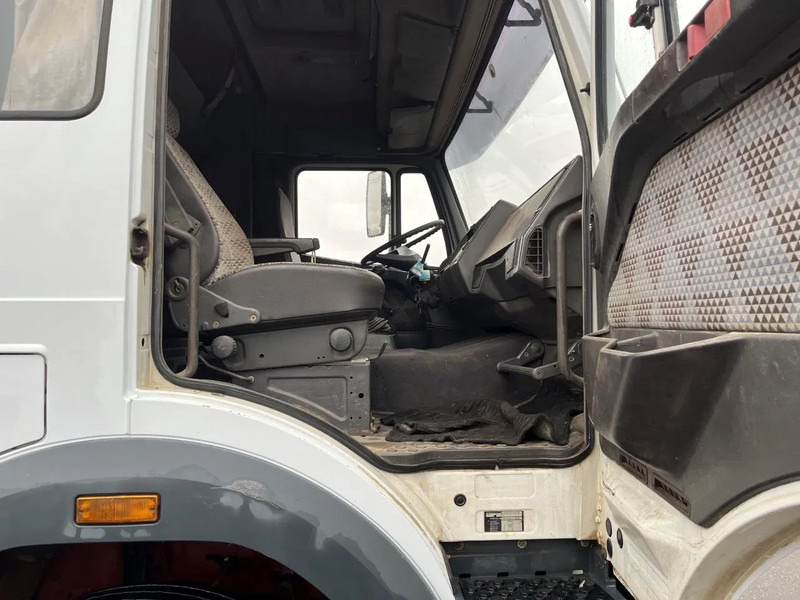 Pritsche LKW Mercedes-Benz SK 1850 V8 MANUAL GEARBOX BIG AXLE FULL STEEL SPRING RETARDER: das Bild 6