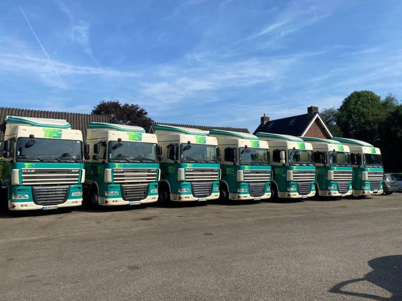 DAF XF 105.410 4 PIECES AVAILABLE - Sattelzugmaschine: das Bild 1 DAF XF 105.410 4 PIECES AVAILABLE - Sattelzugmaschine: das Bild 1