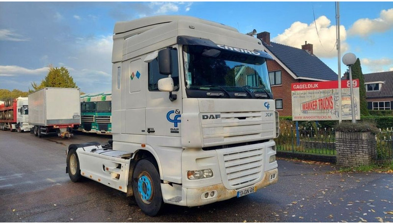 DAF XF 105.410 - Sattelzugmaschine: das Bild 2 DAF XF 105.410 - Sattelzugmaschine: das Bild 2