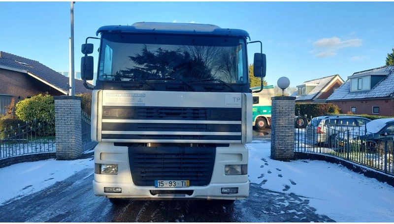 DAF XF 95.430 EURO 2 MANUAL GEARBOX - Sattelzugmaschine: das Bild 5 DAF XF 95.430 EURO 2 MANUAL GEARBOX - Sattelzugmaschine: das Bild 5