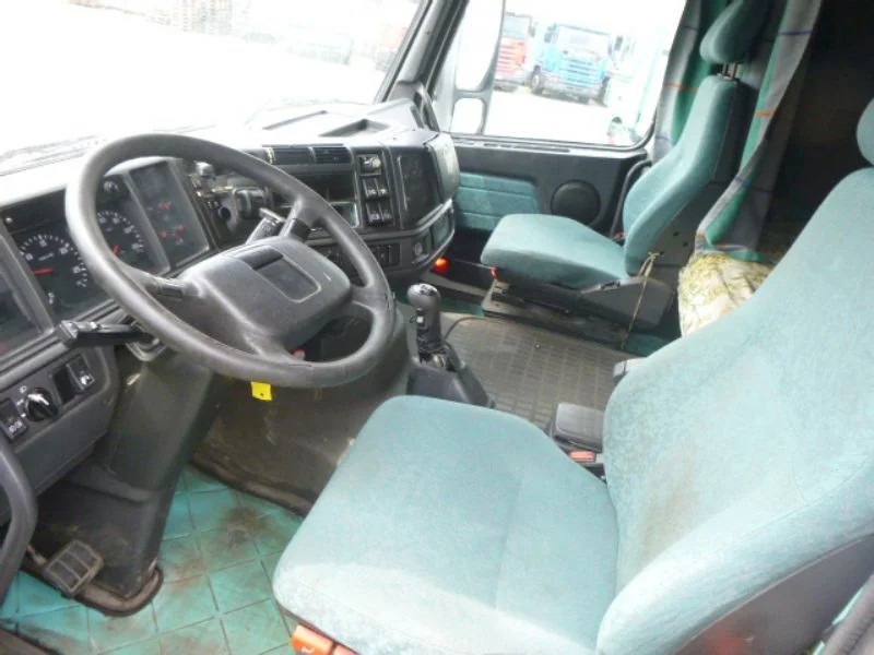 Volvo FH 12.380 FH12 380 MANUAL airco - Sattelzugmaschine: das Bild 3 Volvo FH 12.380 FH12 380 MANUAL airco - Sattelzugmaschine: das Bild 3