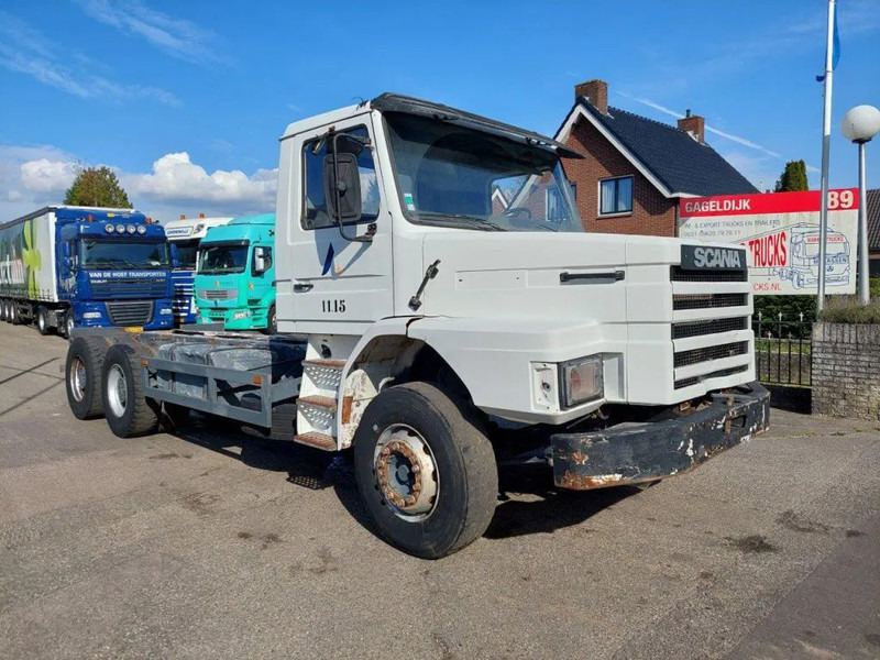 Scania T113 T113 6x4 STEEL - Fahrgestell LKW: das Bild 2 Scania T113 T113 6x4 STEEL - Fahrgestell LKW: das Bild 2