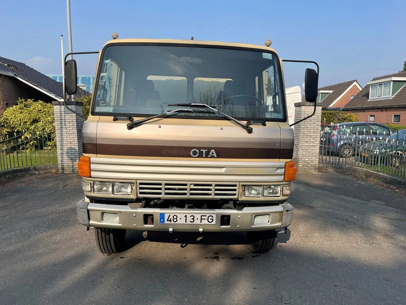 Toyota HINO HINO FF 173 L-W3 - Pritsche LKW: das Bild 2 Toyota HINO HINO FF 173 L-W3 - Pritsche LKW: das Bild 2