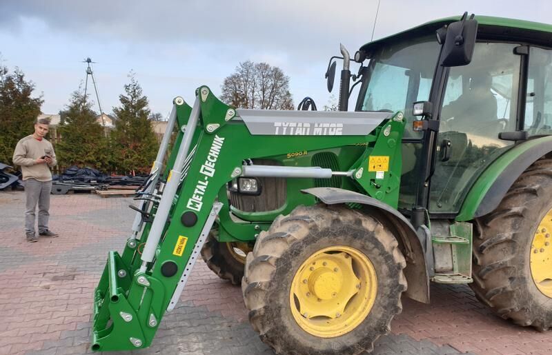 Metal-Technik Frontlader John Deere MT-03 / Ładowacz czołowy John Deere MT-03 - Frontlader für Traktor für Traktor: das Bild 2 Metal-Technik Frontlader John Deere MT-03 / Ładowacz czołowy John Deere MT-03 - Frontlader für Traktor für Traktor: das Bild 2